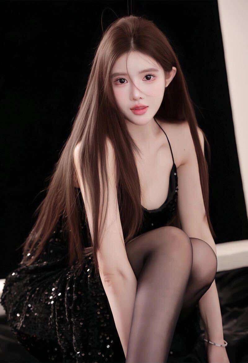 03年 声音甜美 腿长腰细 皮肤细嫩 可纯可骚
