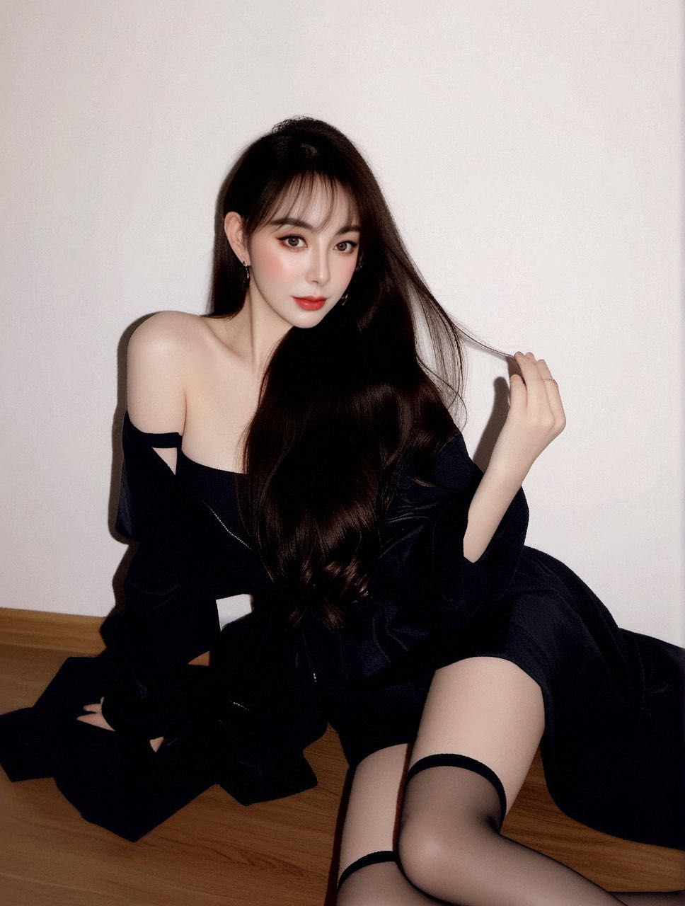 昆明新人173D。烟花炮竹店老板娘兼职短开 少妇人妻 骚蜜