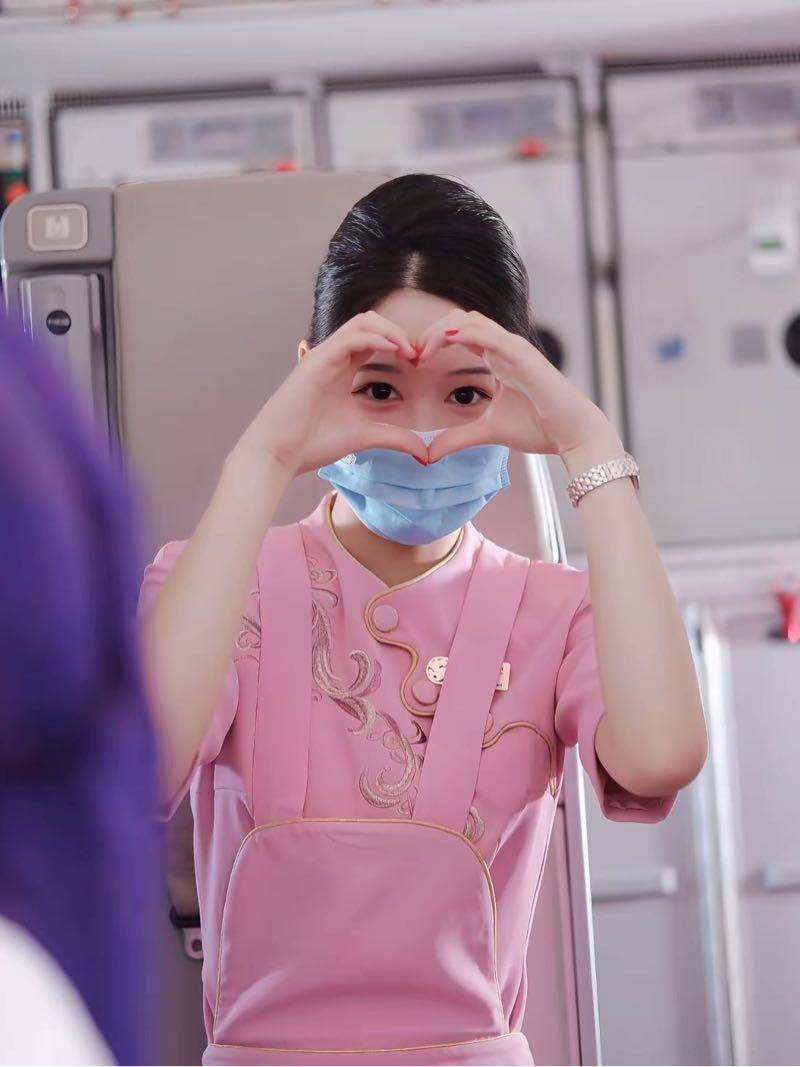 新人兼职空姐吉祥航空清纯气质天花