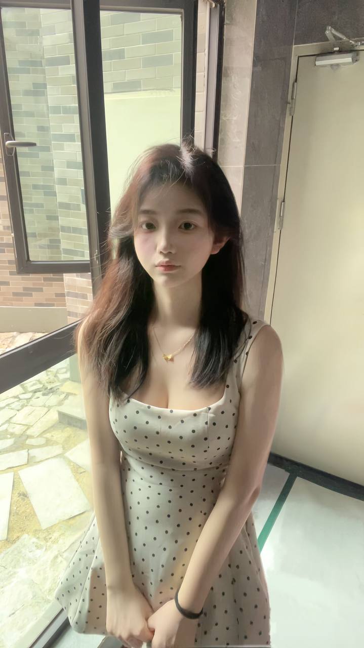 真实圈外兼职模特 假赔广东人 会粤语 清纯女友款
