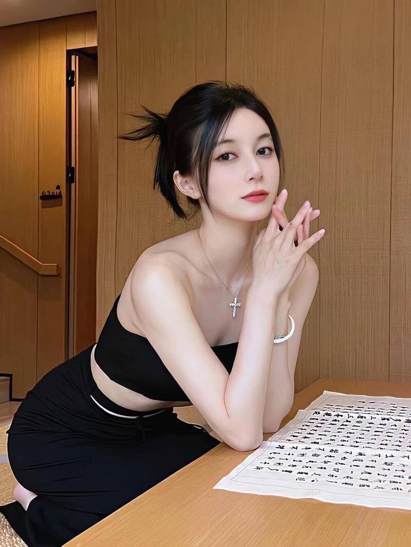 气质甜美女神❤️→身高177→天然D