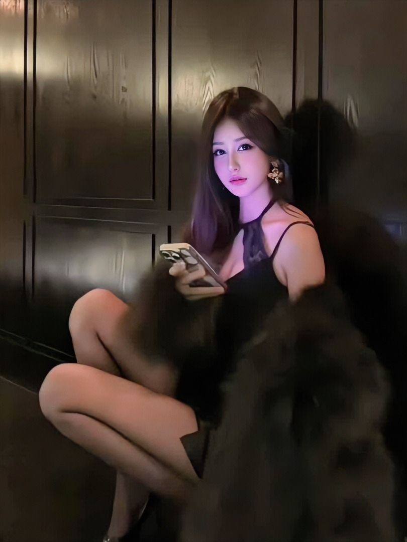 千金脸 极品发光白 身材比例绝佳