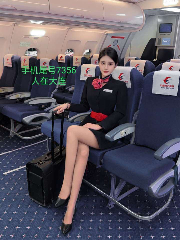 本人颜值超高 蜜桃臀 筷子腿
