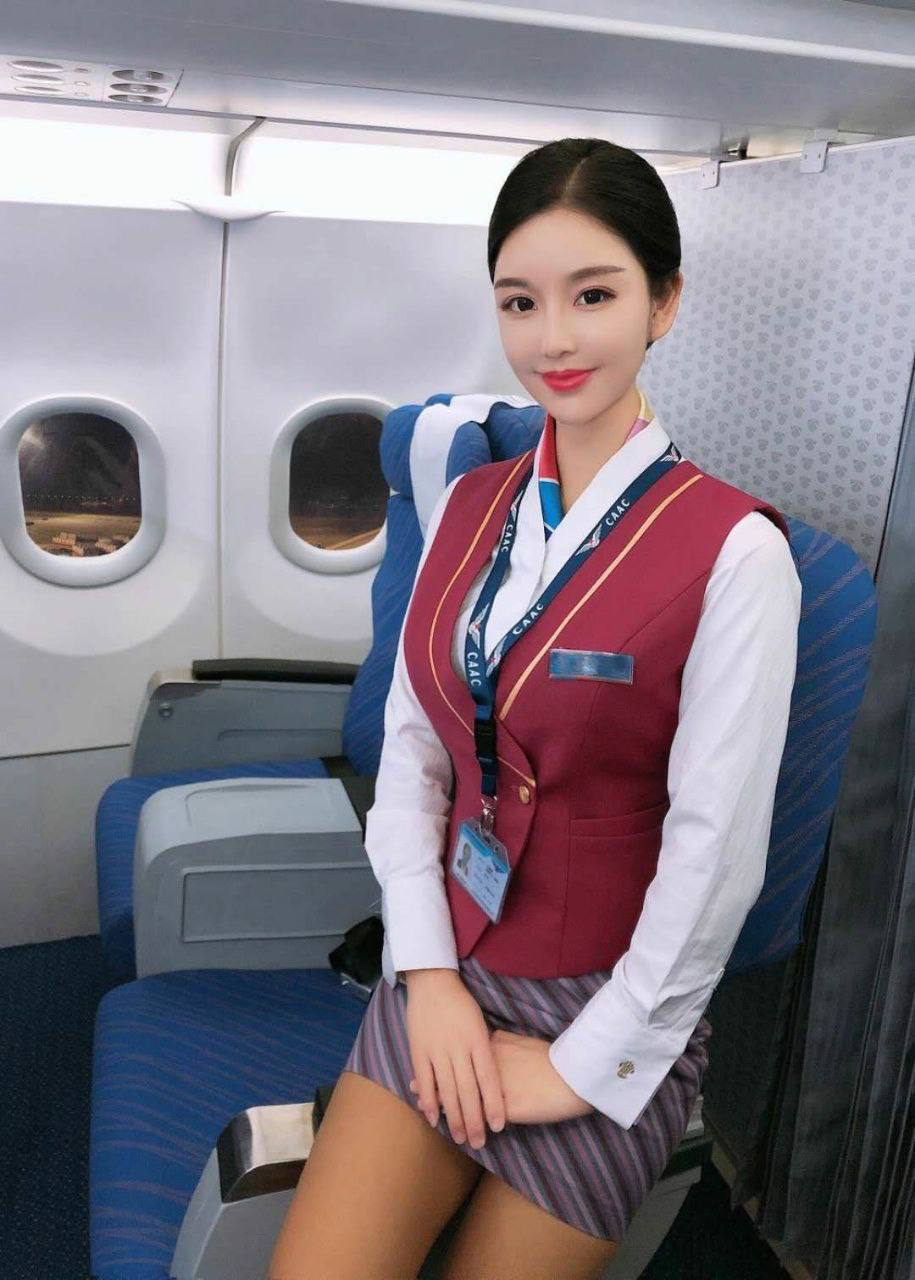 172D南航空姐短开