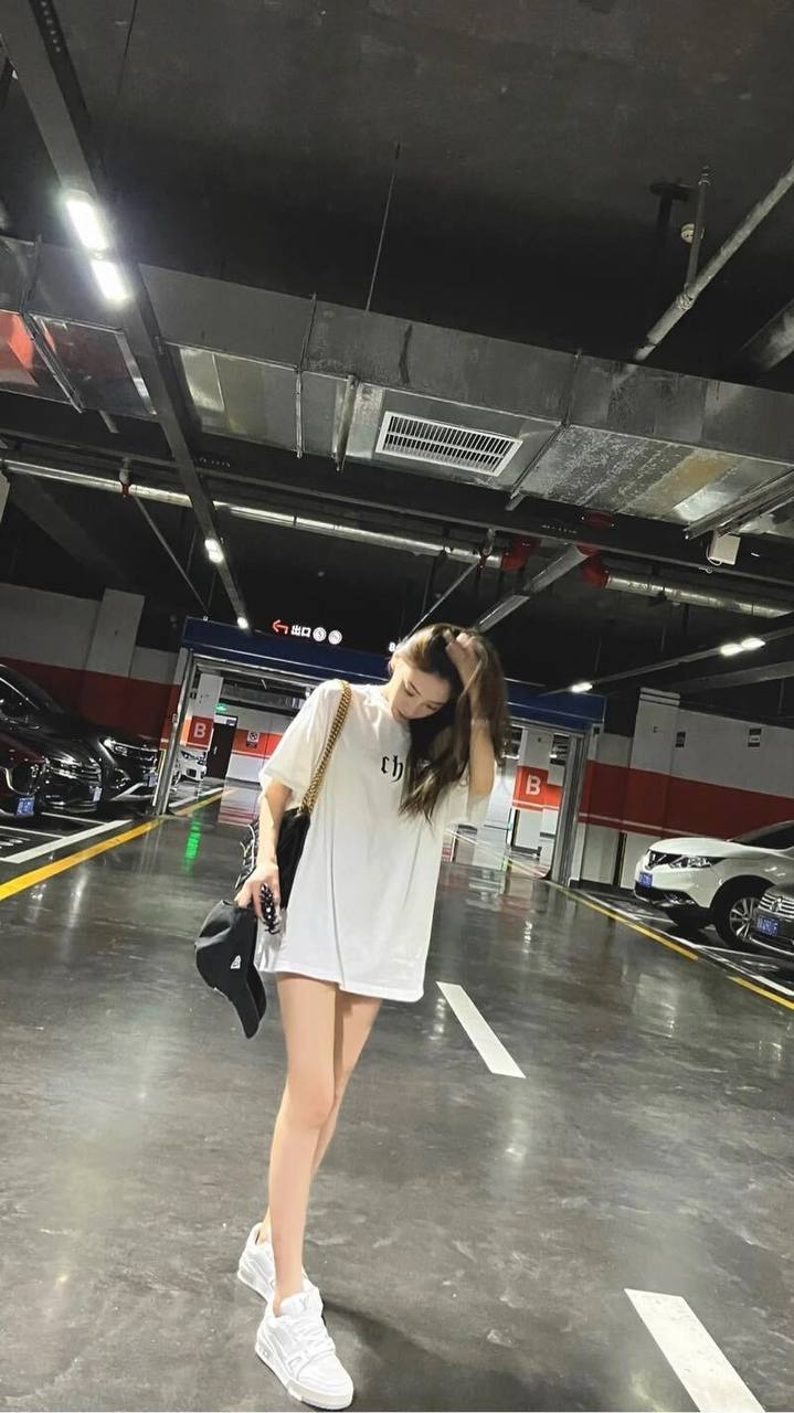 真人真照，清纯御姐类型