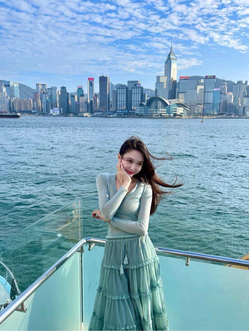 接吻 车震 空降
