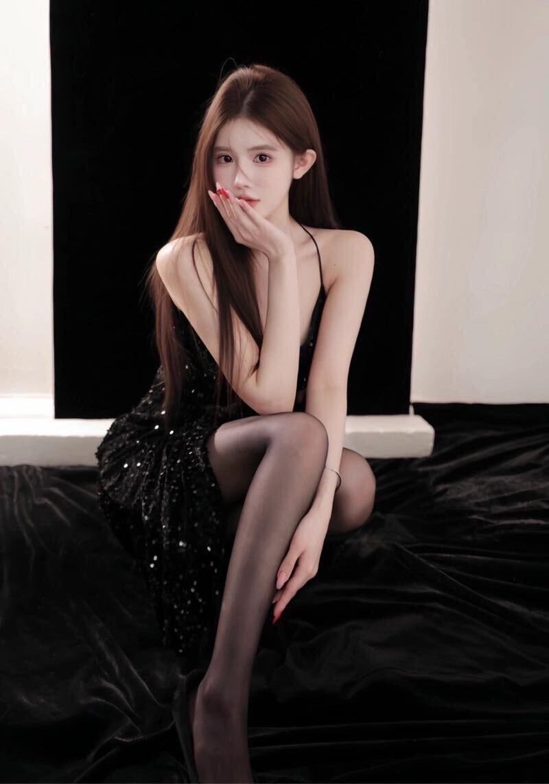 03年 声音甜美 腿长腰细 皮肤细嫩 可纯可骚