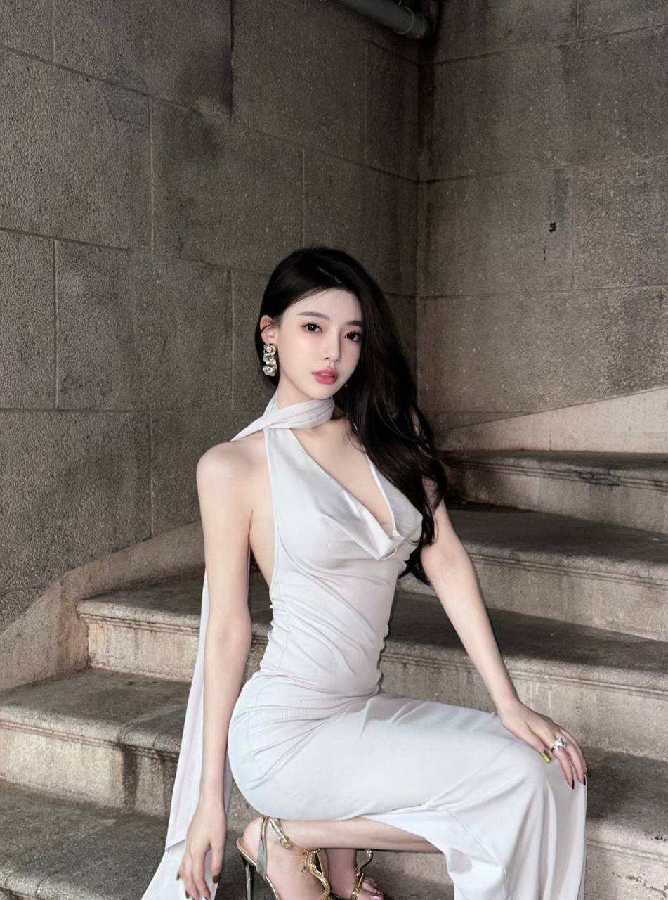 又纯又欲 细腰长腿 全身无整