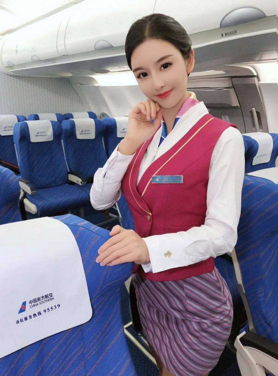 172D南航空姐短开