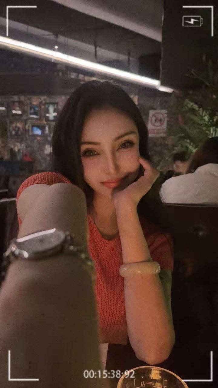 乌克兰混血精通三国语言