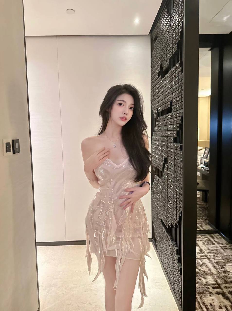 又纯又欲 细腰长腿 全身无整