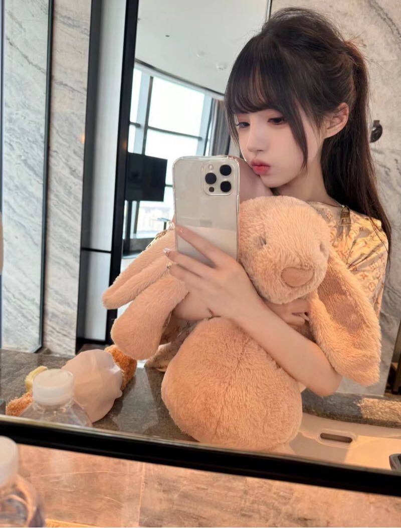 第一白极品粉奶04大F