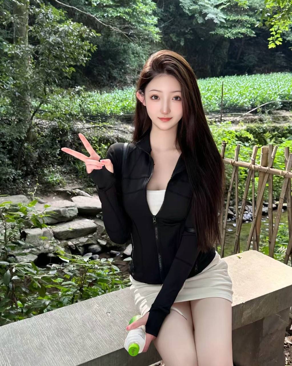 名牌大学生，高瘦洋气小白菜