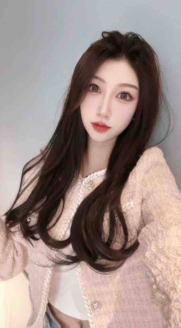 •特长皮肤雪白 全身天然无整